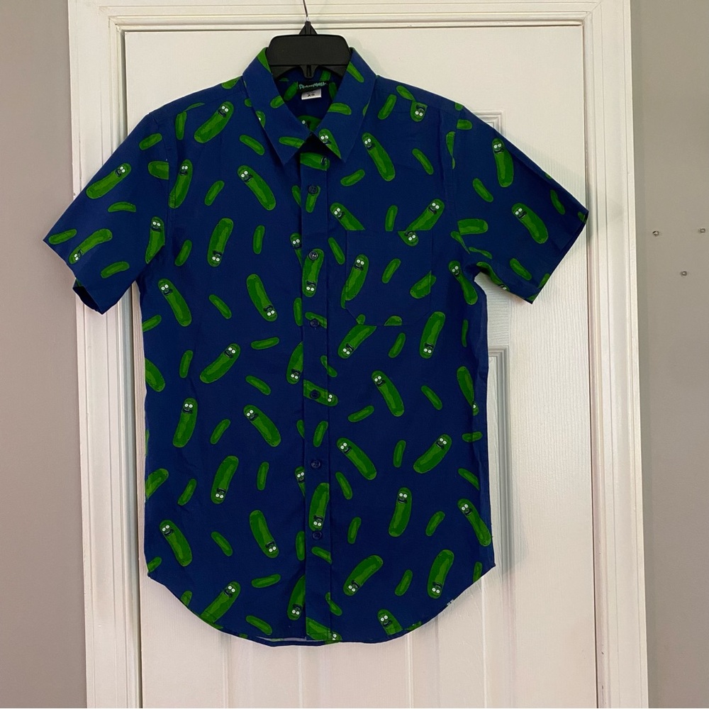 Rick & Morty Adult Swim Pickle Rick Button Down Short Sleeve Pocket Tee Mens XS